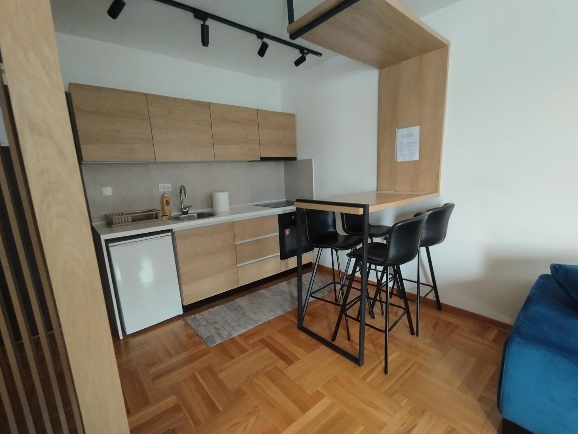 Vrnjačka BanjaCvetkovic Lux Аpartmani & Free Garazaアパートメント 部屋 写真